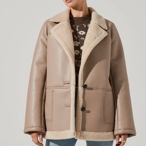 Astr the label Francine Women’s Winter Coat size small